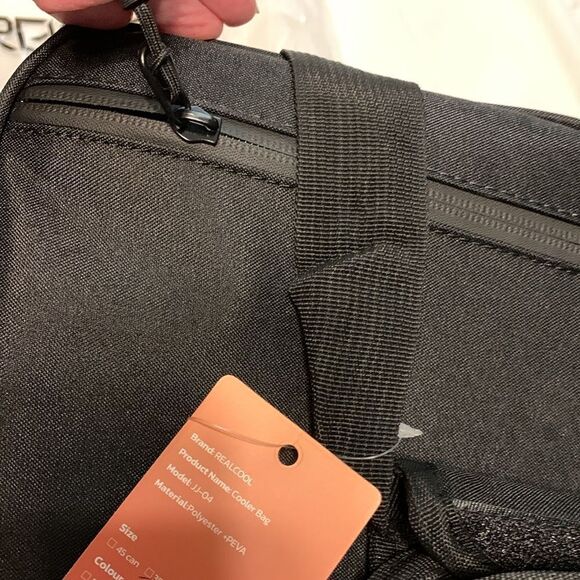 Real oil Soft Cooler bag holds 35+ cans.  Great for beach, hunting or lake day - Picture 12 of 14